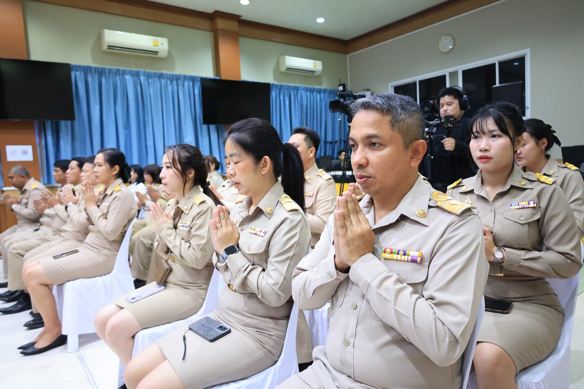 title - ส.ป.ก. จัดพิธีสักการะสิ่งศักดิ์สิทธิ์และพิธีสงฆ์ในโอกาสวันคล้ายวันสถาปนาครบรอบ 51 ปี